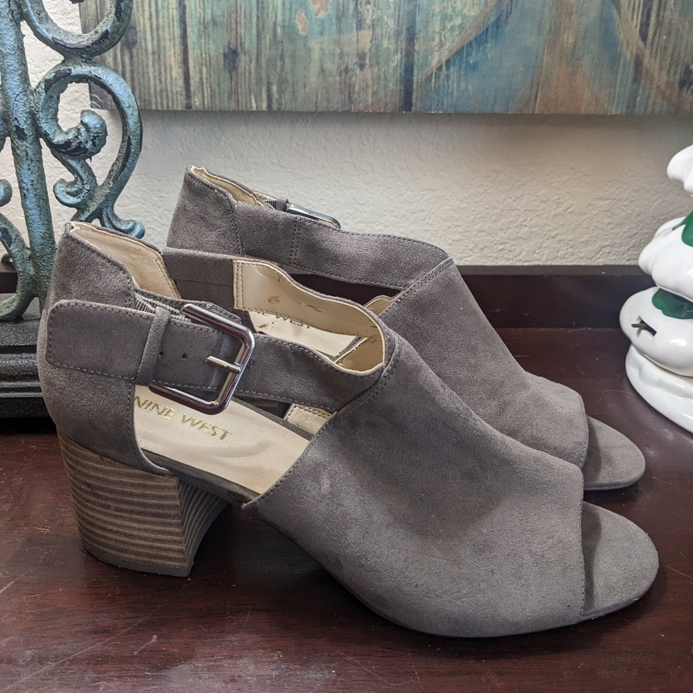 NINE WEST Groovy Suede Peep Toe Booties